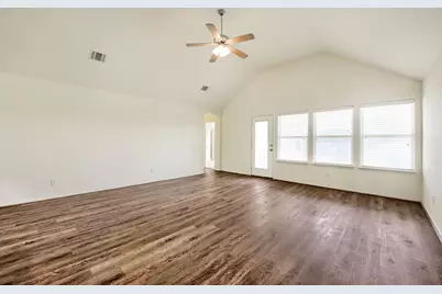 900 Cheryl Street, Crowley, TX 76036 - Photo 4