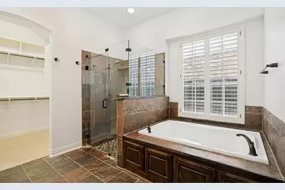 10715 Dixon Branch Drive, Dallas, TX 75218 - Photo 16