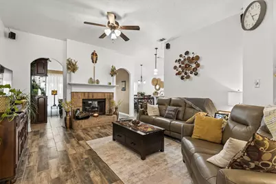 313 Leisure Lane, Waxahachie, TX 75165 - Photo 2