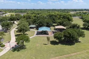 313 Leisure Ln, Waxahachie, TX 75165 - Photo 30