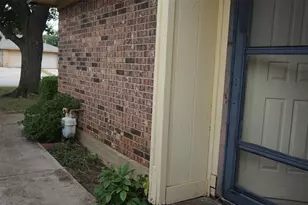 417 Gabe Ct, Denton, TX 76207 - Photo 2