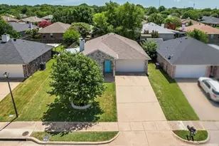 1230 Misty Dr, Midlothian, TX 76065 - Photo 4