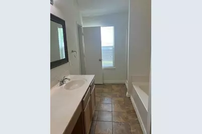 [Address not provided], Arlington, TX 76001 - Photo 6