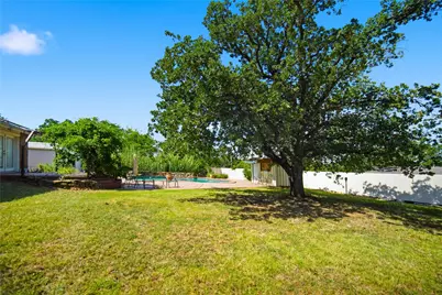 120 Brad Street, Jacksboro, TX 76458 - Photo 22