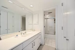 6715 Glenhurst Dr, Dallas, TX 75254 - Photo 20