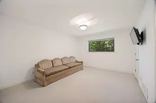 6715 Glenhurst Dr, Dallas, TX 75254 - Photo 22