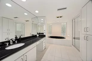 6715 Glenhurst Dr, Dallas, TX 75254 - Photo 18