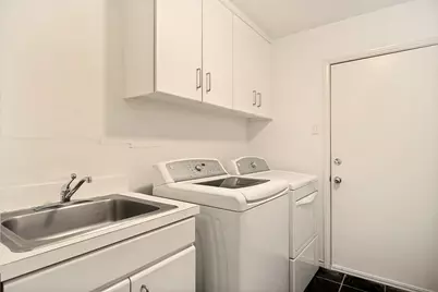 6715 Glenhurst Drive, Dallas, TX 75254 - Photo 34