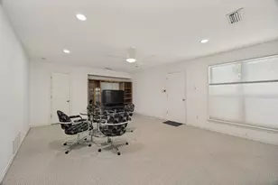 6715 Glenhurst Dr, Dallas, TX 75254 - Photo 18