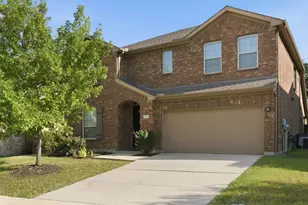 3052 Seabrook Dr, Little Elm, TX 75068 - Photo 2