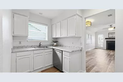 2904 Kathleen Lane, Euless, TX 76039 - Photo 6