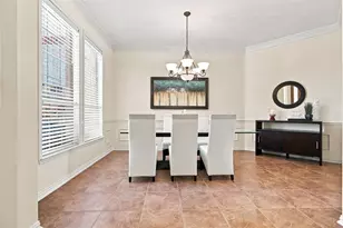 4429 Young Dr, Carrollton, TX 75010 - Photo 4
