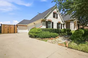 4429 Young Dr, Carrollton, TX 75010 - Photo 2
