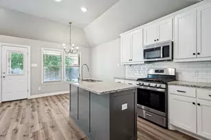 122 Elm Ln, Roanoke, TX 76262 - Photo 8