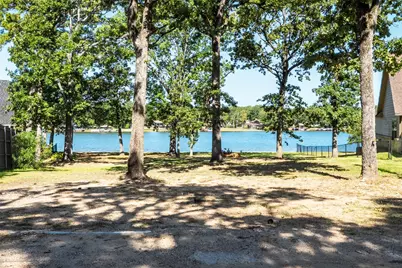 136 Anderson Lane, Mabank, TX 75156 - Photo 2