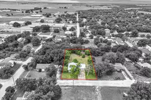 610 E Limestone Ave, Mart, TX 76664 - Photo 28