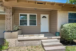 2209 Costa Mesa Dr, Dallas, TX 75228 - Photo 2