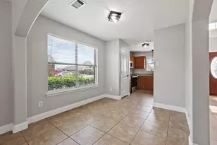 121 Sunset Ln, Whitewright, TX 75491 - Photo 6