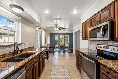 1810 Tiburon Bend, Lewisville, TX 75067 - Photo 4