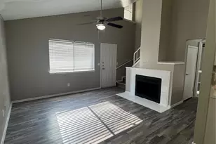 1122 Millview Dr, Arlington, TX 76012 - Photo 2