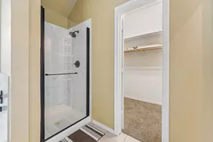 7329 Hidden Oaks Dr, North Richland Hills, TX 76182 - Photo 12
