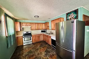 238 S 8th St, Jacksboro, TX 76458 - Photo 4