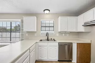 825 Weaver St, Cedar Hill, TX 75104 - Photo 10