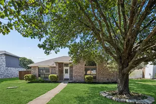 825 Weaver St, Cedar Hill, TX 75104 - Photo 1