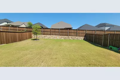 10508 Landry Bluff Lane, Fort Worth, TX 76126 - Photo 4