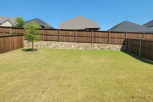 10508 Landry Blf Ln, Fort Worth, TX 76126 - Photo 24