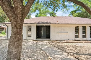 2105 Inverness Dr, Arlington, TX 76012 - Photo 2