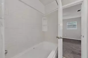 6608 Gary Ln, Fort Worth, TX 76112 - Photo 24