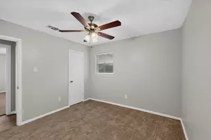 6608 Gary Ln, Fort Worth, TX 76112 - Photo 32