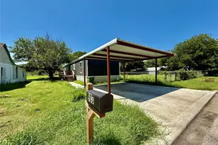 903 SW 24th St, Mineral Wells, TX 76067 - Photo 2