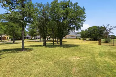 533 S Sugartree Drive, Lipan, TX 76462 - Photo 38