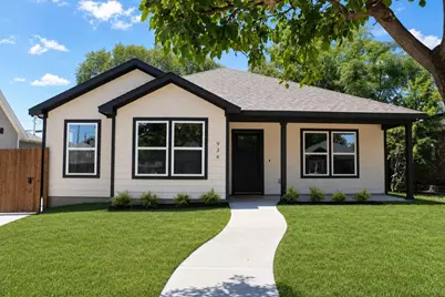 936 E Annie Street, Fort Worth, TX 76104 - Photo 1