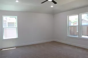 936 E Annie St, Fort Worth, TX 76104 - Photo 14