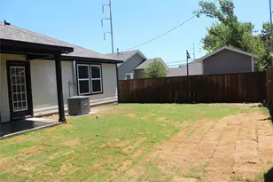 936 E Annie St, Fort Worth, TX 76104 - Photo 38
