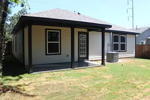 936 E Annie St, Fort Worth, TX 76104 - Photo 36