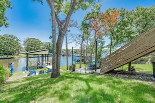 202 Sunray St, Mabank, TX 75156 - Photo 2