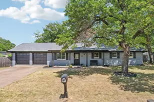 1224 Trailwood Dr, Hurst, TX 76053 - Photo 1