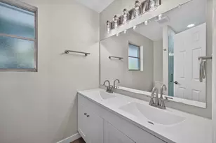7516 S College Cir, North Richland Hills, TX 76180 - Photo 22