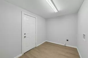 300 Emma St, Fort Worth, TX 76111 - Photo 16