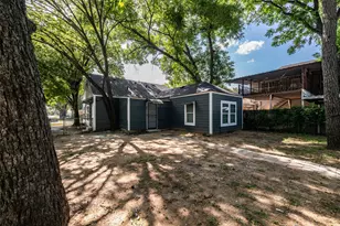 300 Emma St, Fort Worth, TX 76111 - Photo 28