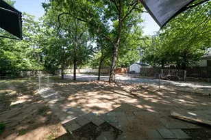 300 Emma St, Fort Worth, TX 76111 - Photo 30