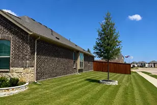 501 Breeds Hl Rd, Little Elm, TX 75068 - Photo 2