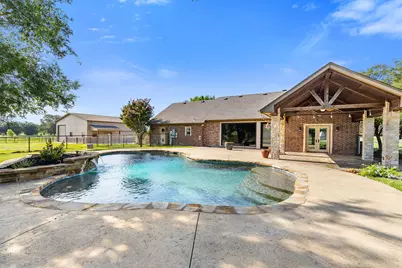 678 Gregory Street, Weatherford, TX 76087 - Photo 2