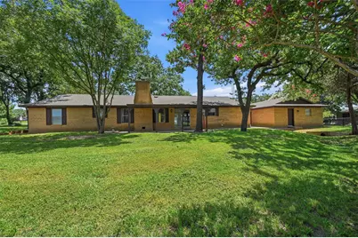 100 Mohican Trail, Lake Kiowa, TX 76240 - Photo 30