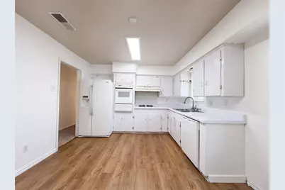 2008 Vickie Drive, Irving, TX 75060 - Photo 6