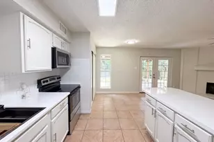 5608 Cherilee Ln, Haltom City, TX 76148 - Photo 2